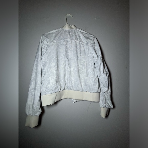 Lululemon Bomb Around Jacket Reversible White Eternal Wave White Size 6 - Picture 3 of 9